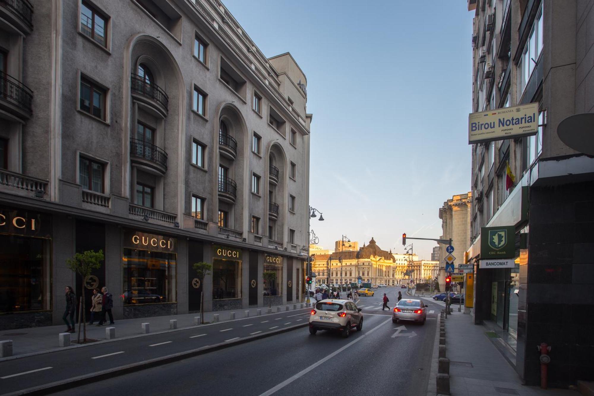 Eclectic 3 Bedroom Calea Victoriei By Urbanesq Бухарест Экстерьер фото